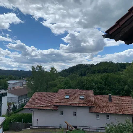 Sonneneck: Cozy Thuringian Forest Retreat with Parking and Netflix Schleusingen Exterior photo
