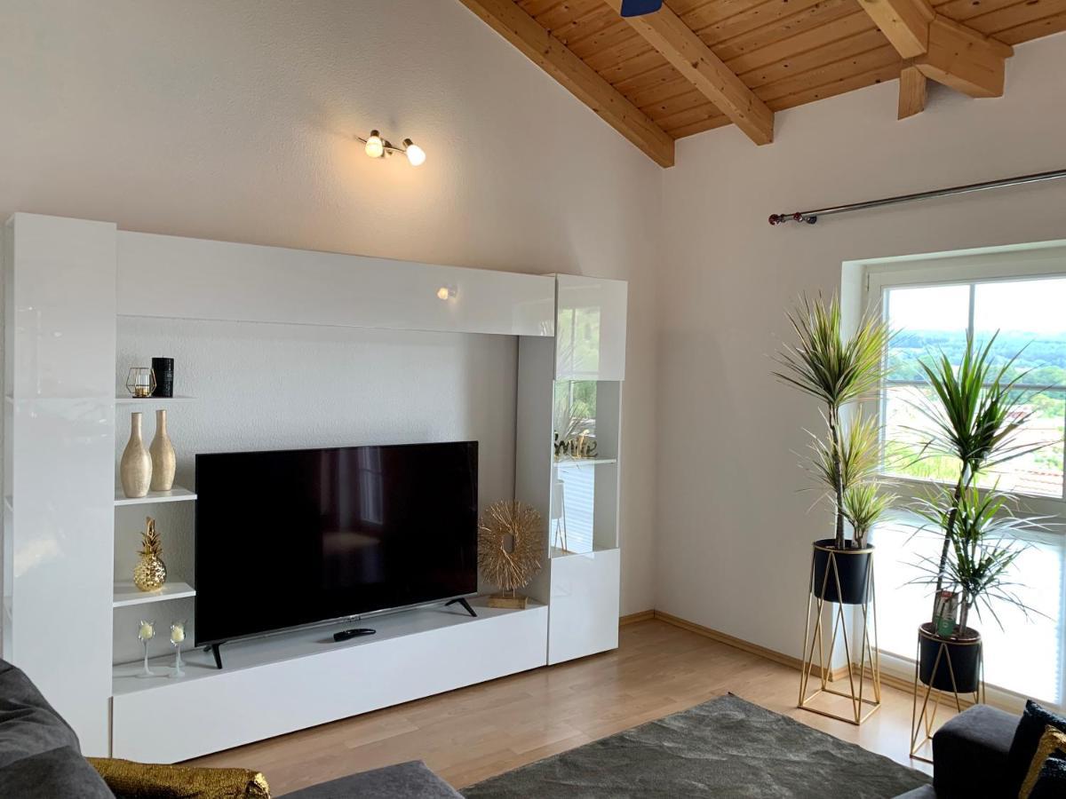 Sonneneck: Cozy Thuringian Forest Retreat With Parking And Netflix Apartment *