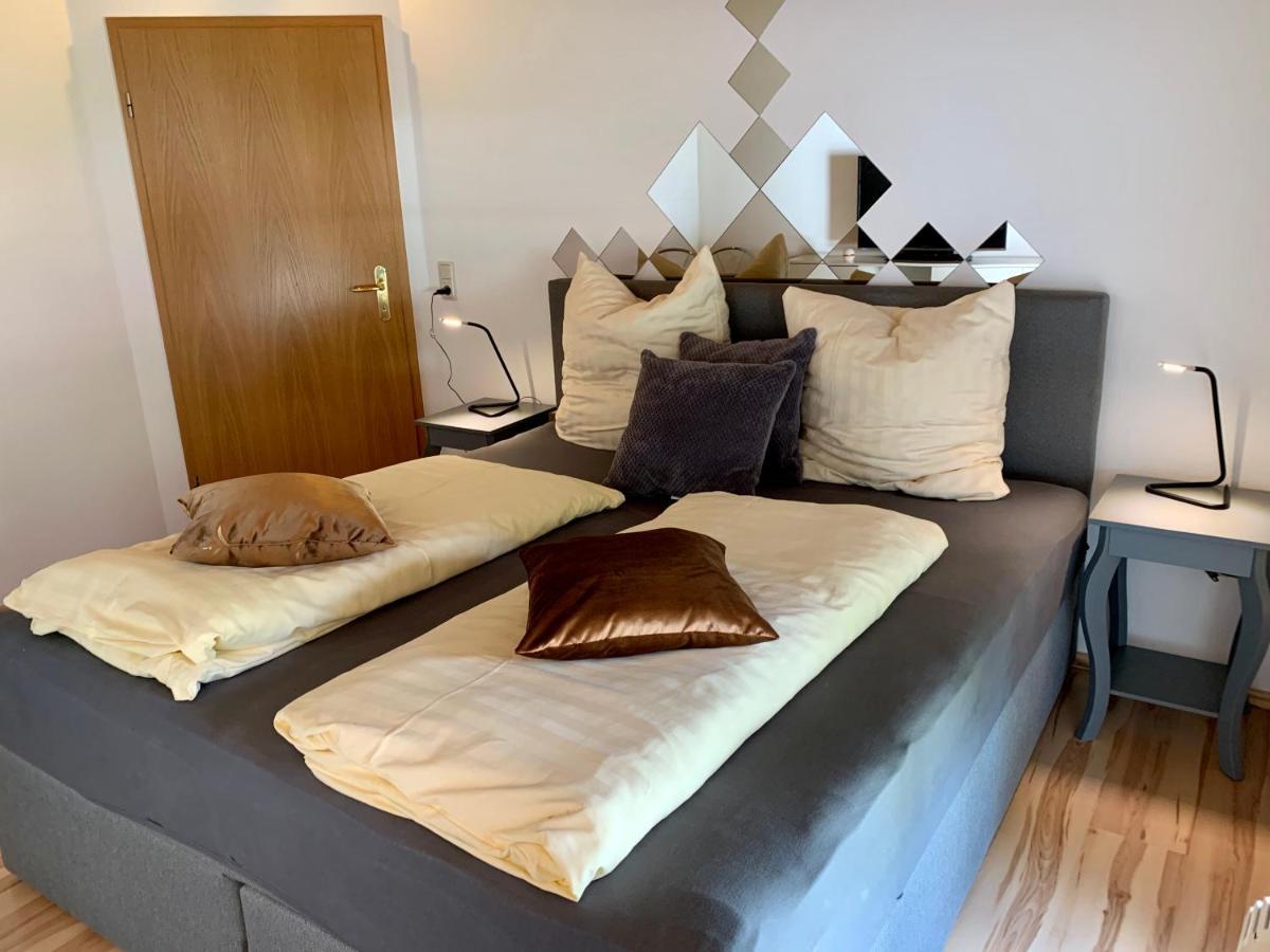 Apartment Sonneneck: Cozy Thuringian Forest Retreat With Parking And Netflix Schleusingen