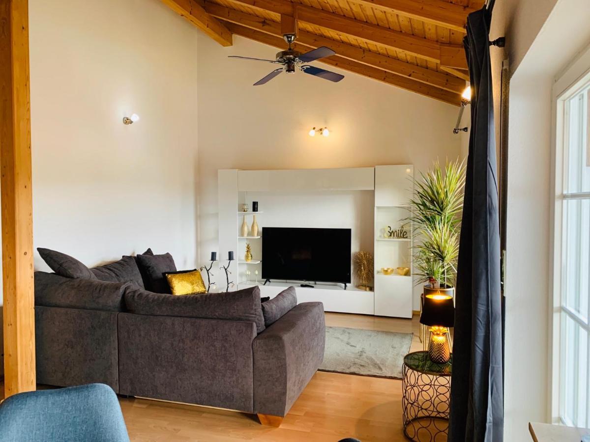 Sonneneck: Cozy Thuringian Forest Retreat With Parking And Netflix Schleusingen